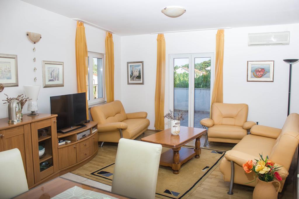 Villa Fig Zmijavci Exteriör bild